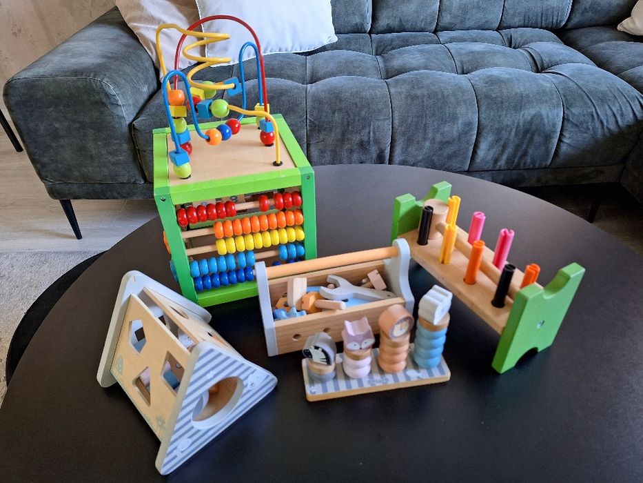 Zestaw drewnianych zabawek edukacyjnych