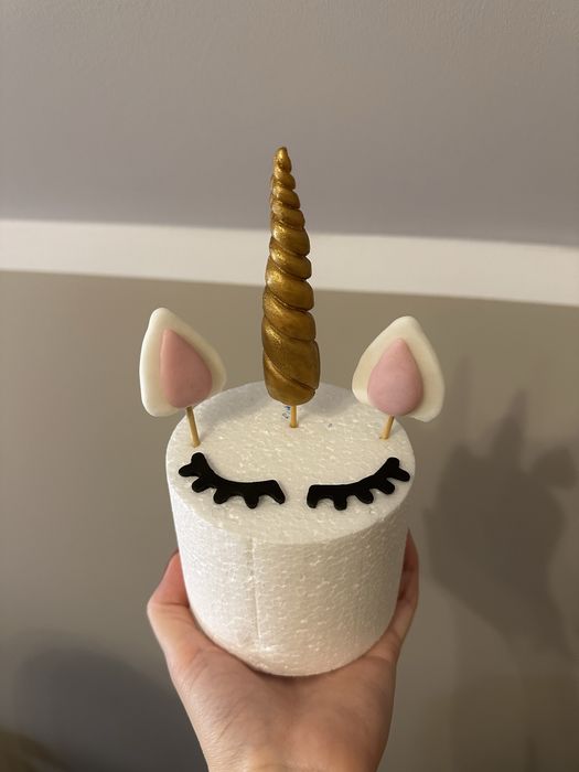 Ozdoba/figurka na tort Unicorn Jednorożec