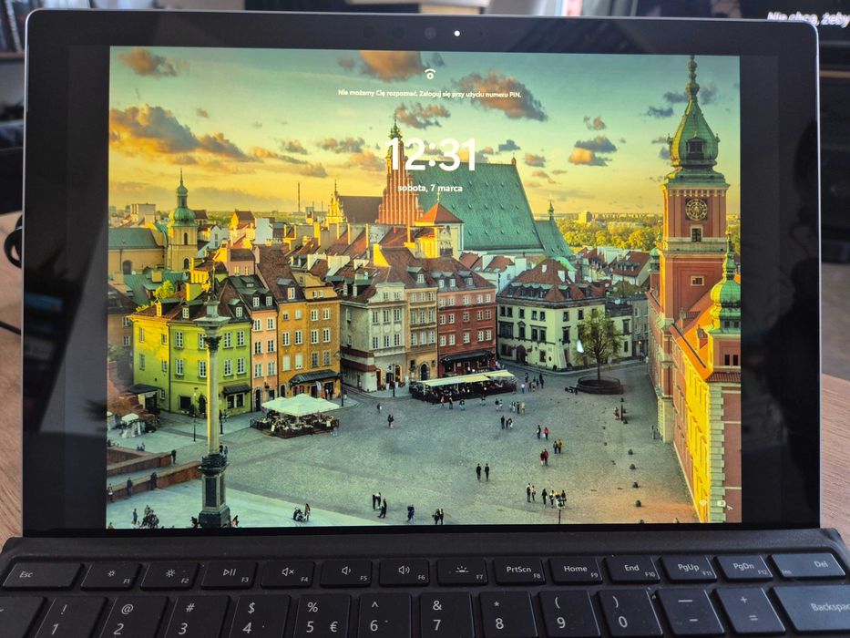 Surface Pro 6 używany stan bardzo dobry