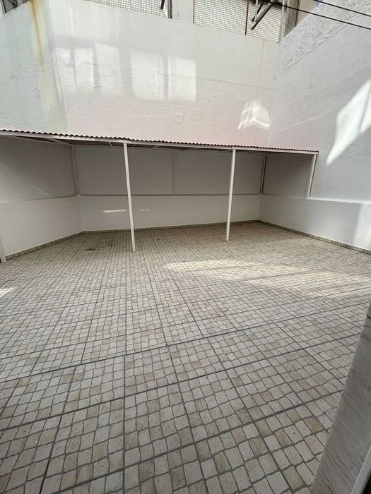 Apartamento Renovado Com Logradouro T3 - 149m2