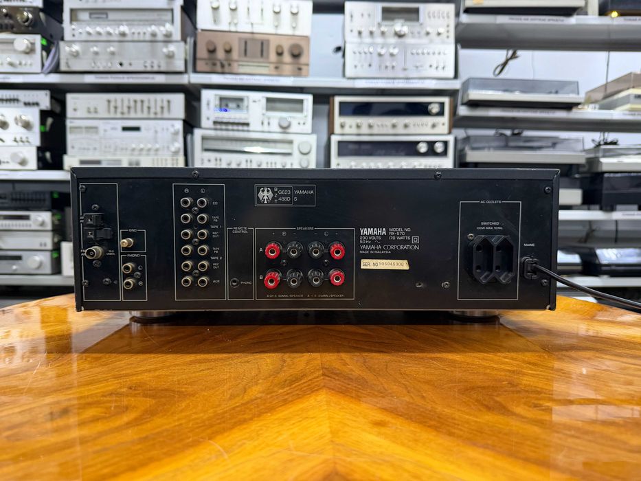 Amplituner Yamaha RX-570 Audio Room