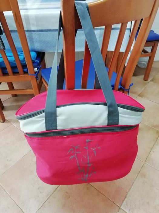 SACO TÉRMICO para praia,campismo,viagem,lancheira.0,50x0,30 e 0,35 alt