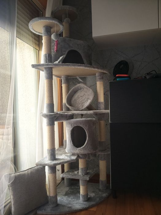 Arranhador/cama para gatos