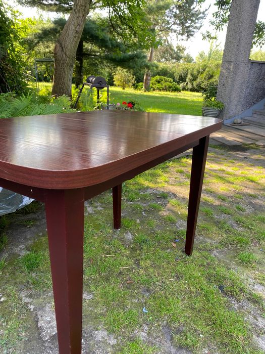 Komplet z czterema krzesłami