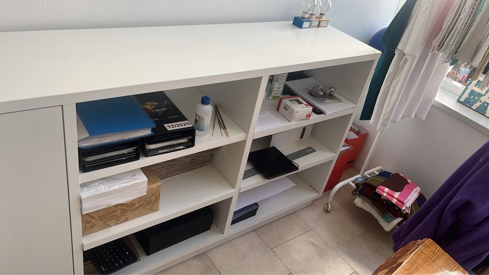 Movél branco de escritório