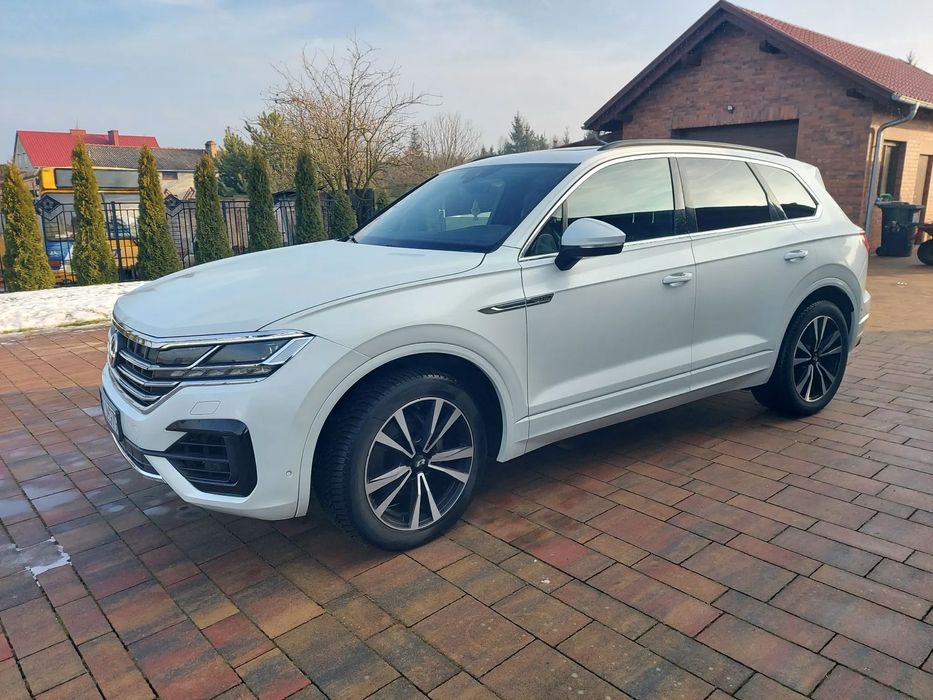 Volkswagen Touareg R line, Panorama, Kamera, Full ledy,Virtual , Biała perła, pneumatyka
