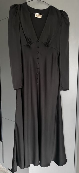 Чорна сукня бренду bunny boutique