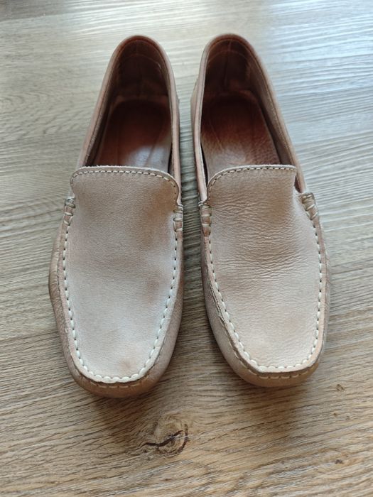 Mocassins / Sapatos em Pele Natural rosa bebê/ Nude – Tam. 38