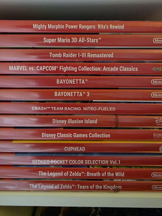 Nintendo Switch usada + jogos + comando wireless