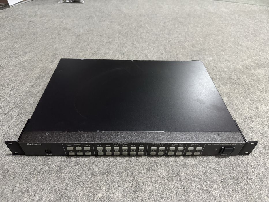 Roland MVS-12 Multi-Format