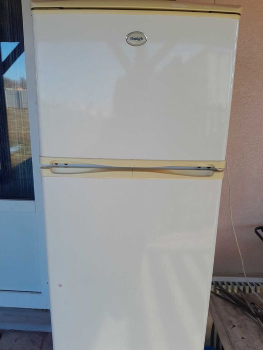 Продам холодильник