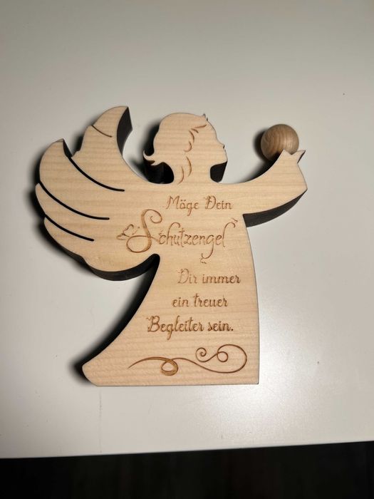 drewniany aniołek