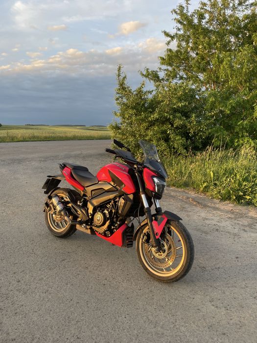 Bajaj dominar400