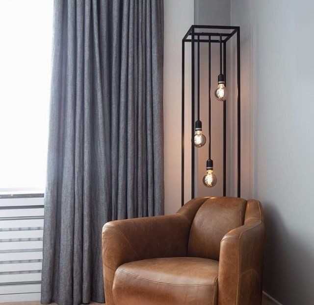 Candeeiro de chão estilo industrial 1.80