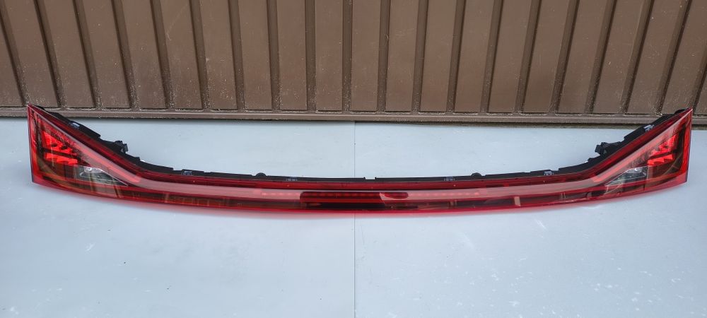Blenda Klapy Lampa Cupra Formentor 5FF