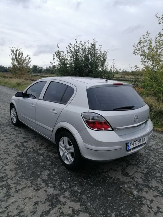 Продам авто Opel Astra 2009