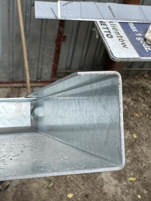 Odbój stalowy prostokatny ocynk 200x40 2 metry