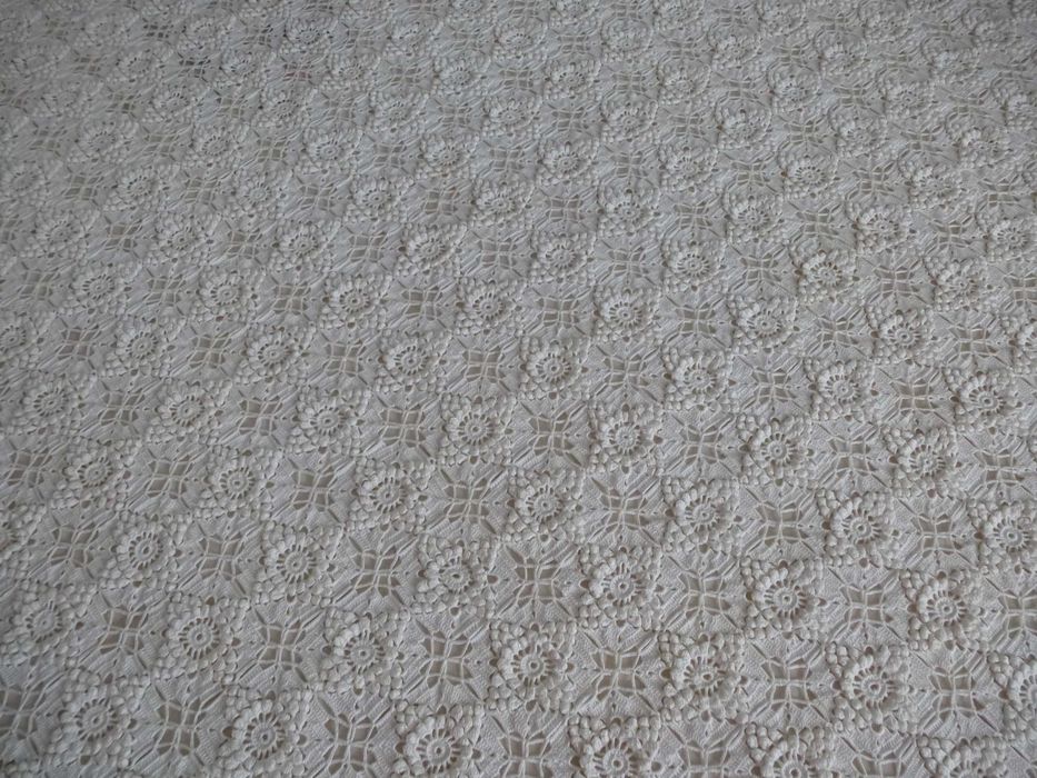 Colcha de renda antiga feita à mão