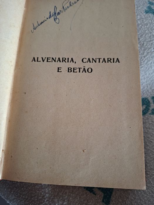 Alvenaria Cantaria e Betão livro antigo