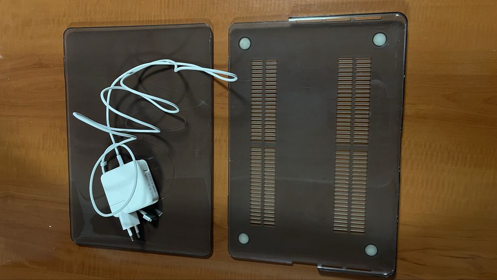 Продам MacBook pro 13
