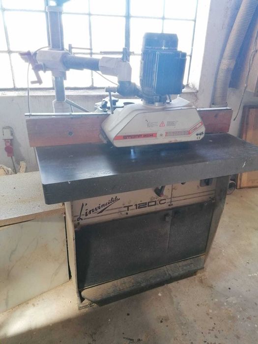 Tupia com alimentador