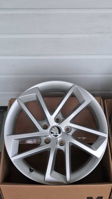 Felgi aluminiowe Skoda Octavia III II Superb II Vw  Seat Audi 17" 5x112 Et49 (OL841F)