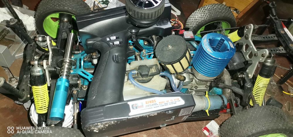 Carro com comando64751076930947122