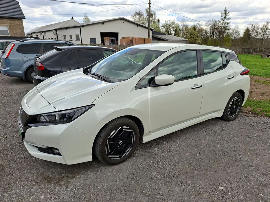 Nissan Leaf na gwarancji + komplet kół + ładowarka