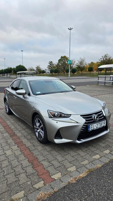 Lexus IS