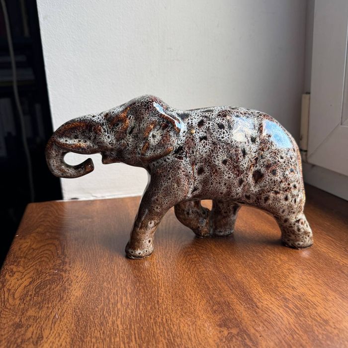 Figurka Słonia Tułowice/ Mirostowice ceramika PRL