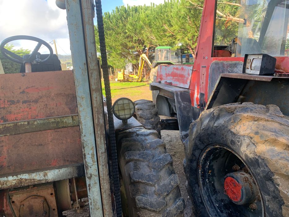 Empilhador 4x4 Manitou mafra