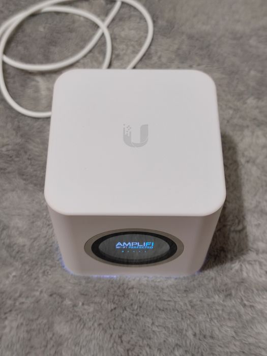 Ubiquity Amplifi HD роутер маршрутизатор WiFi