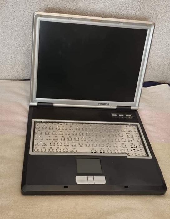 Computadores antigos vários para Peças valor cada