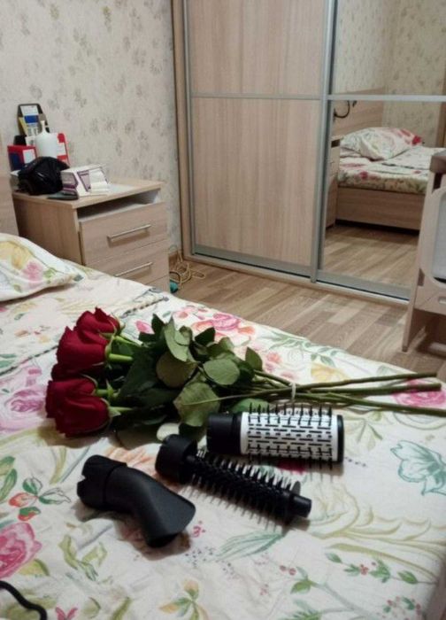 Фен щітка стайлер з насадками та обертанням