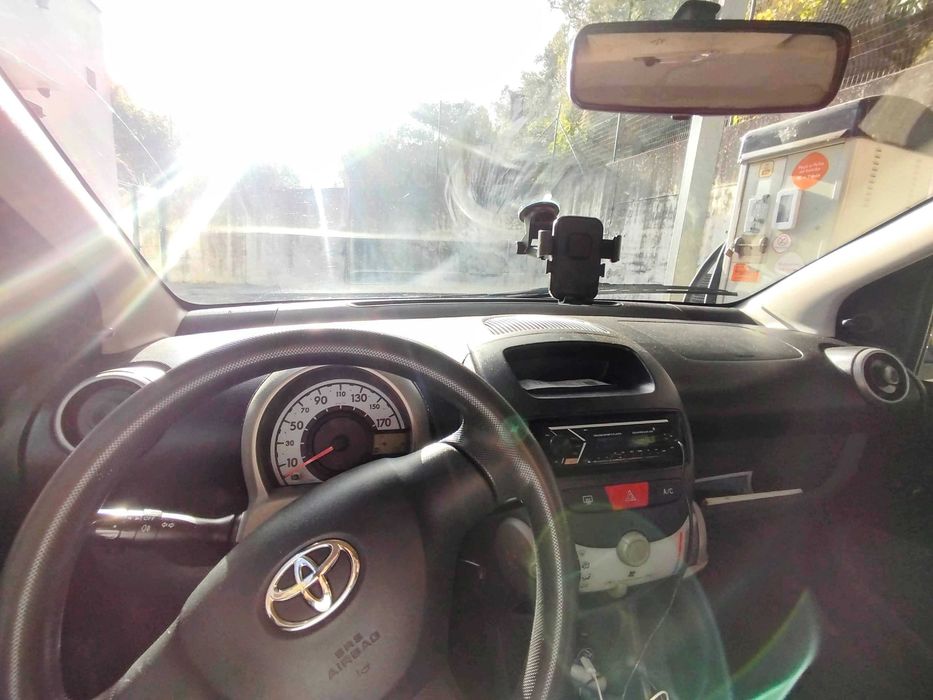 Toyota Aygo 1.0 Plus Ac excelente