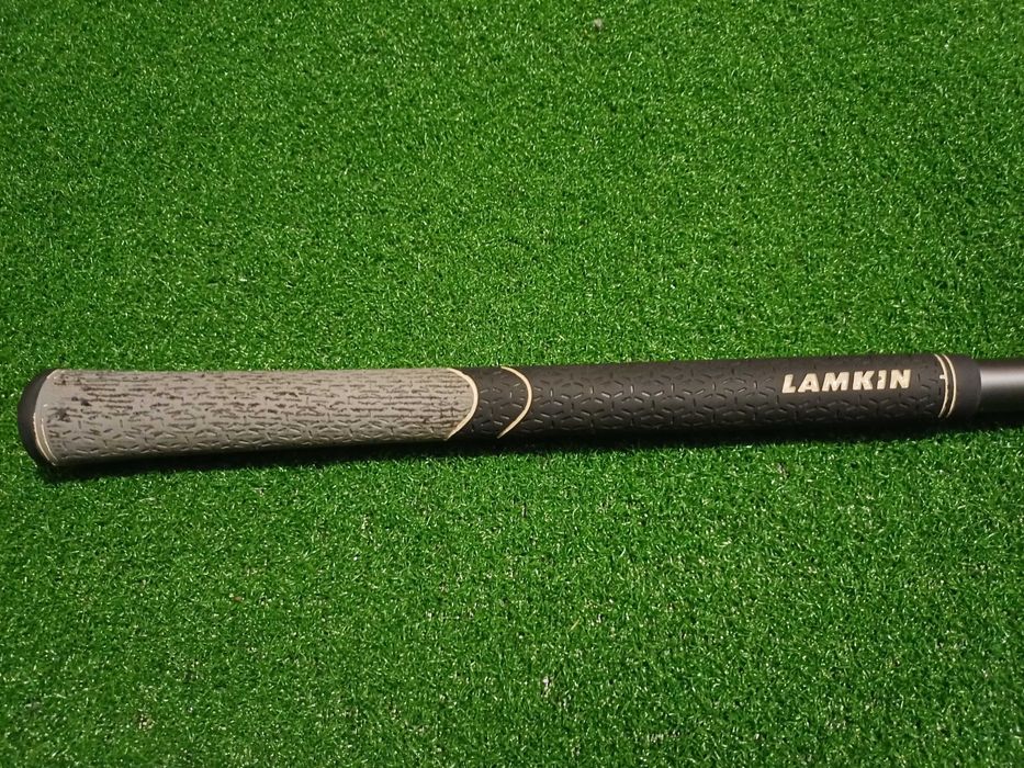 Driver Callaway Epic Max, 10,5 graus, com vareta e capa para a cabeça.