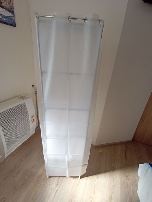 Білий розкладний стелаж