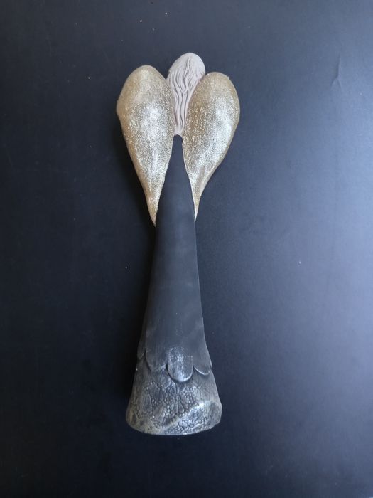 Anioł ceramiczny