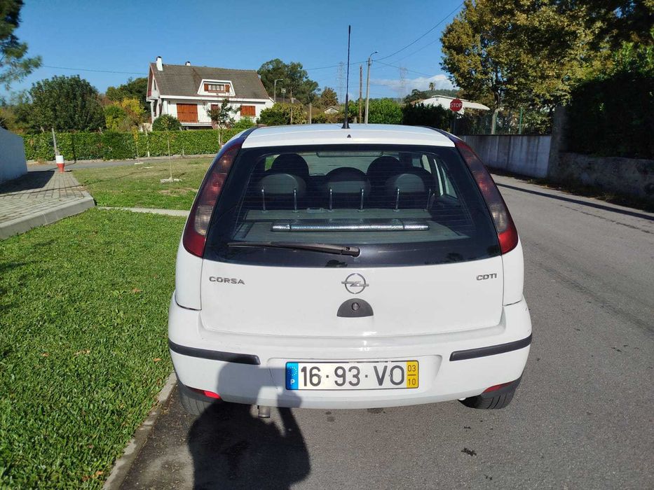 Opel Corsa C 1.3 CDTI 2003 — photo 2