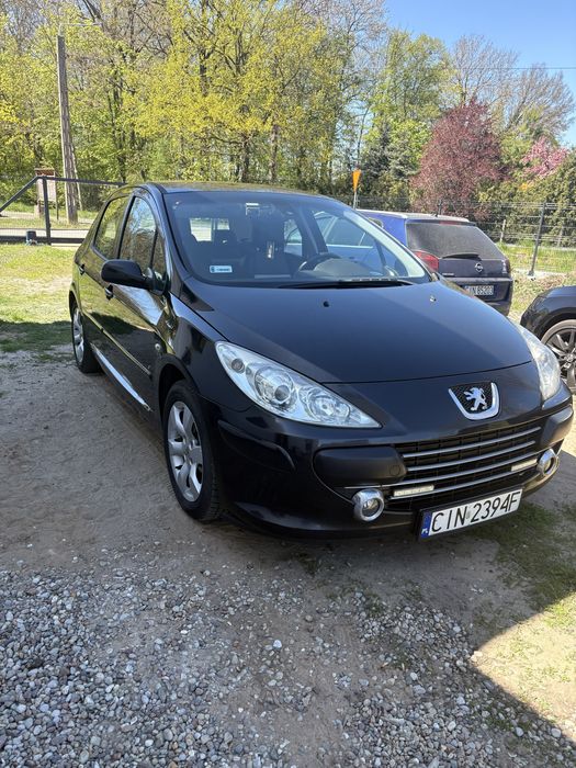 Sprzedam Peugeot 307 po lift 1.6 gaz czarny