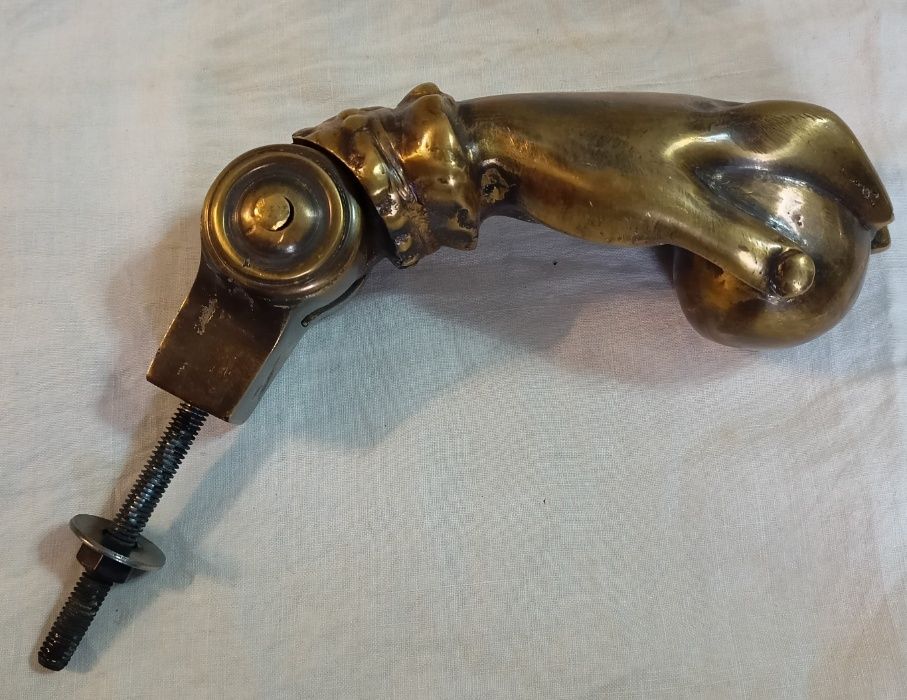 Batente Forma Mão Bronze
