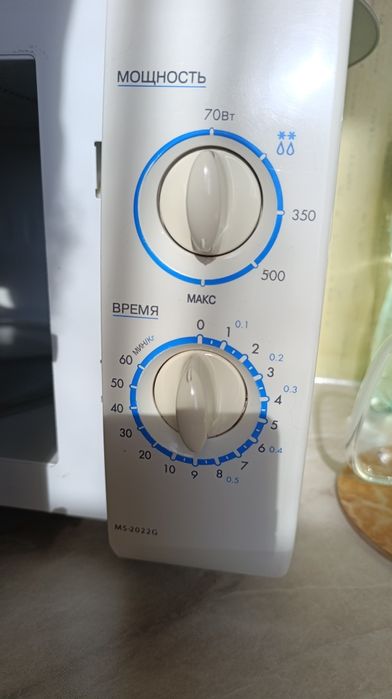 Мікрохвильова піч LG