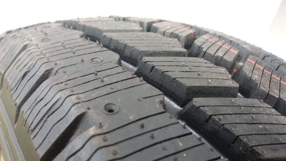 Шини зимові 225/70 R15C 112/110Q резина зимня M+S AGIS Glob-Gum Poland