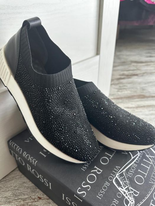 Нові кросівки-сліпони VITTO ROSSI, 36 розмір