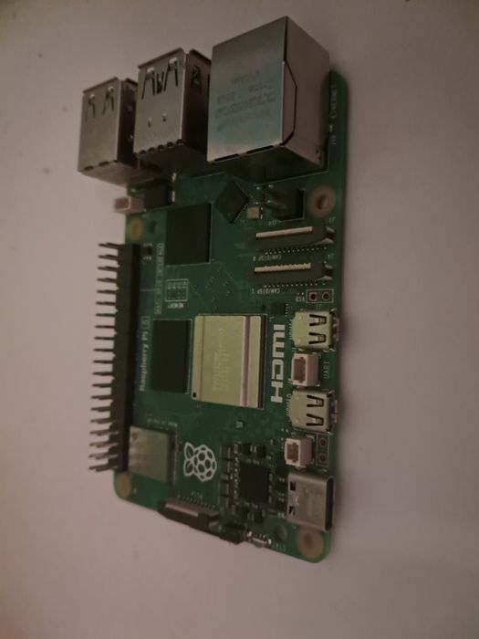 Raspberry Pi 5 nowe z pudełkiem