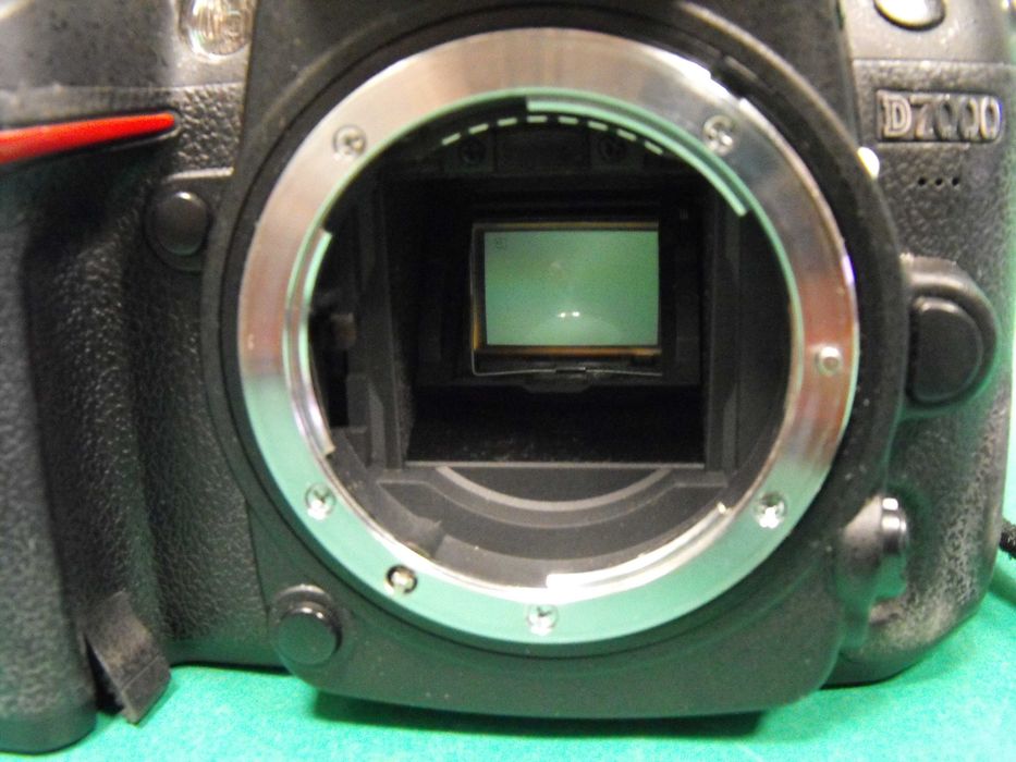 Aparat Nikon D7000 + obiektywy