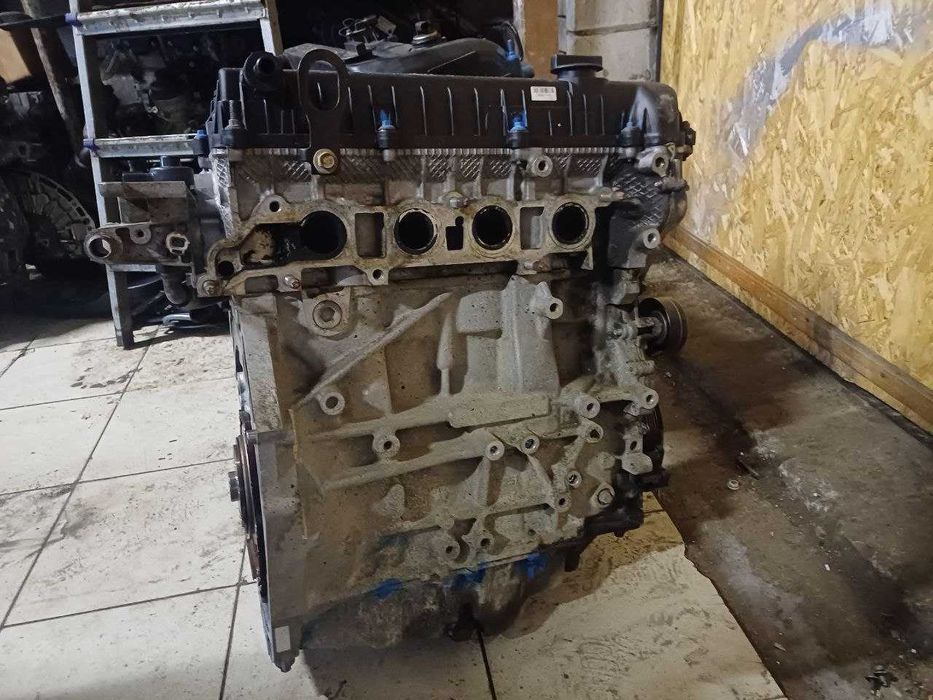 Двигатель  двигун 1.8 бензин L8 Mazda 6 GG 2002-2006