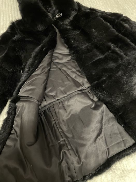 Продам натуральну шубу з кролика б/у