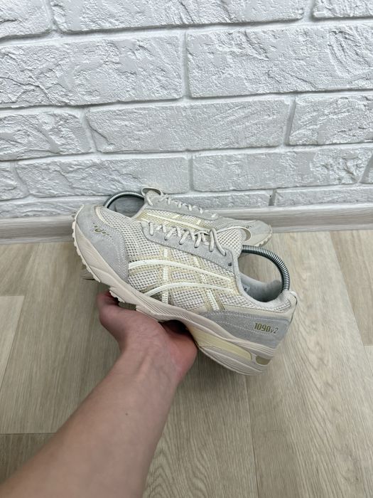 Кросівки Gel-1090V2