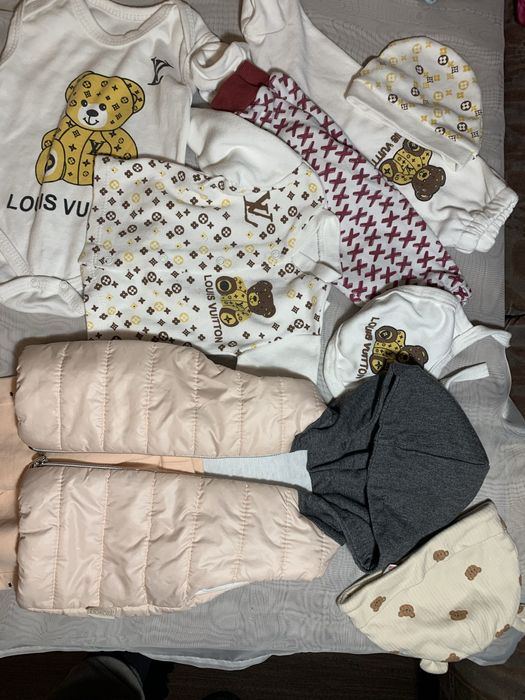 Дитячій одяг 2-6 місяців Louis Vuitton